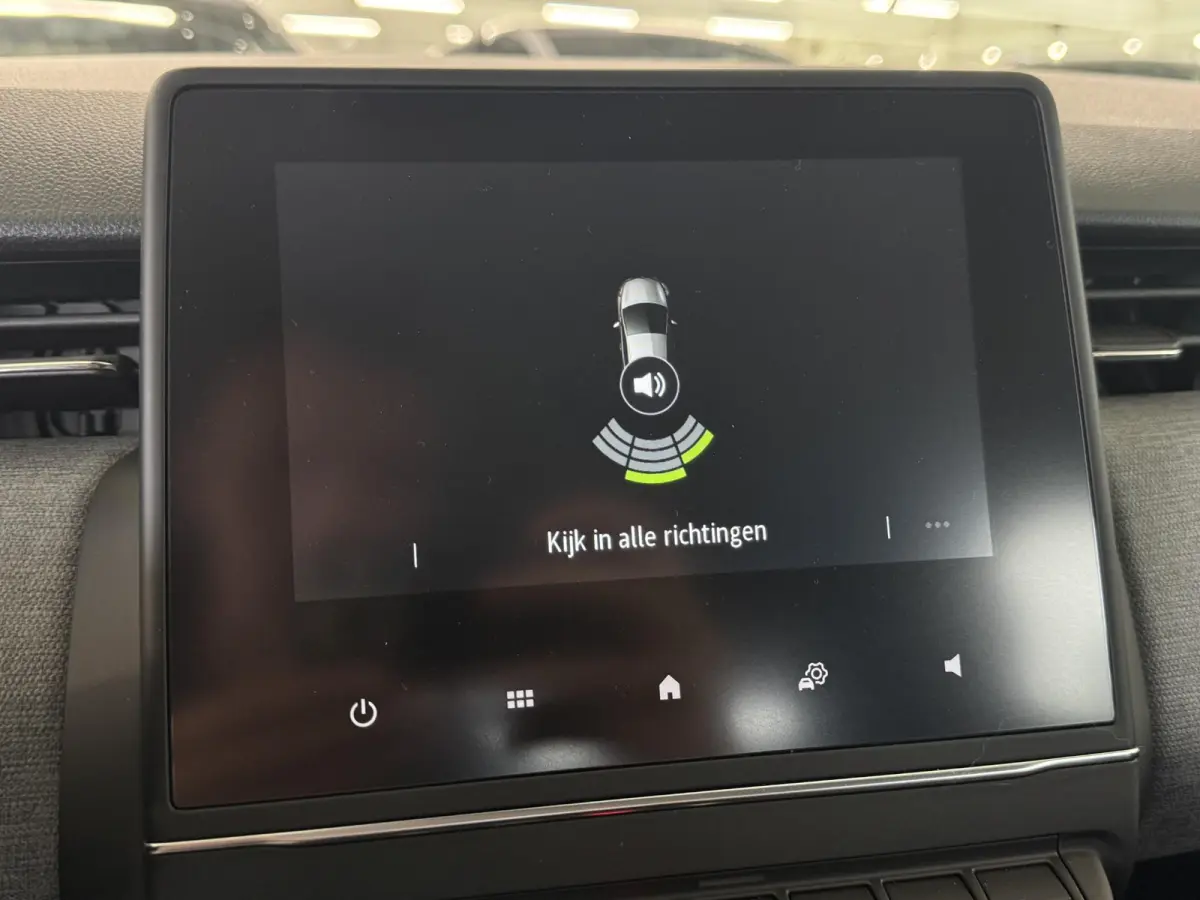 1.0 TCe 90 GPF Evolution | 4670 Km! | Automaat | Airco | Cruise | Carplay | Navi by App | PDC achter | 16 inch Lm velgen |  ( Vestiging - Nieuwegein )