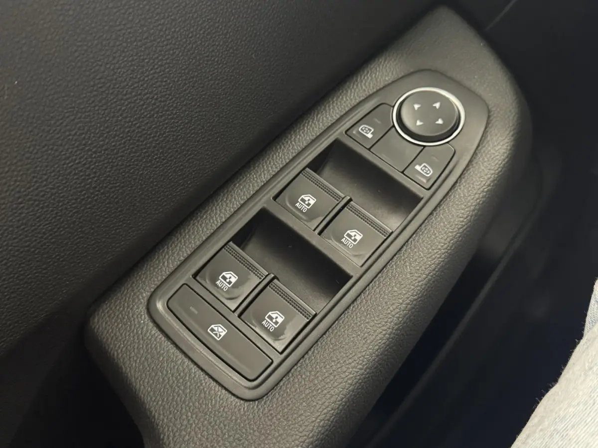 1.0 TCe 90 GPF Evolution | 4670 Km! | Automaat | Airco | Cruise | Carplay | Navi by App | PDC achter | 16 inch Lm velgen |  ( Vestiging - Nieuwegein )