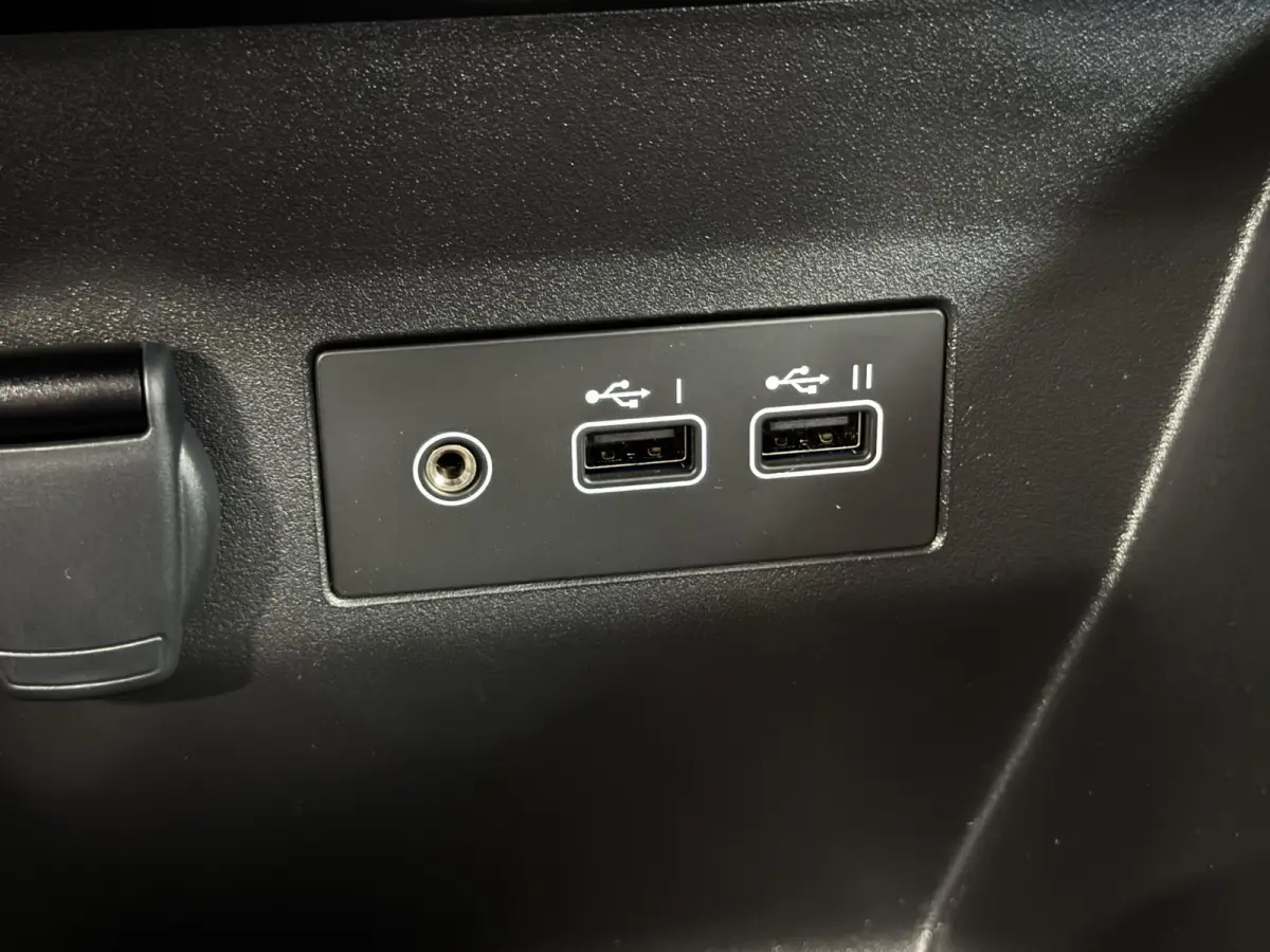 1.0 TCe 90 GPF Evolution | 4670 Km! | Automaat | Airco | Cruise | Carplay | Navi by App | PDC achter | 16 inch Lm velgen |  ( Vestiging - Nieuwegein )