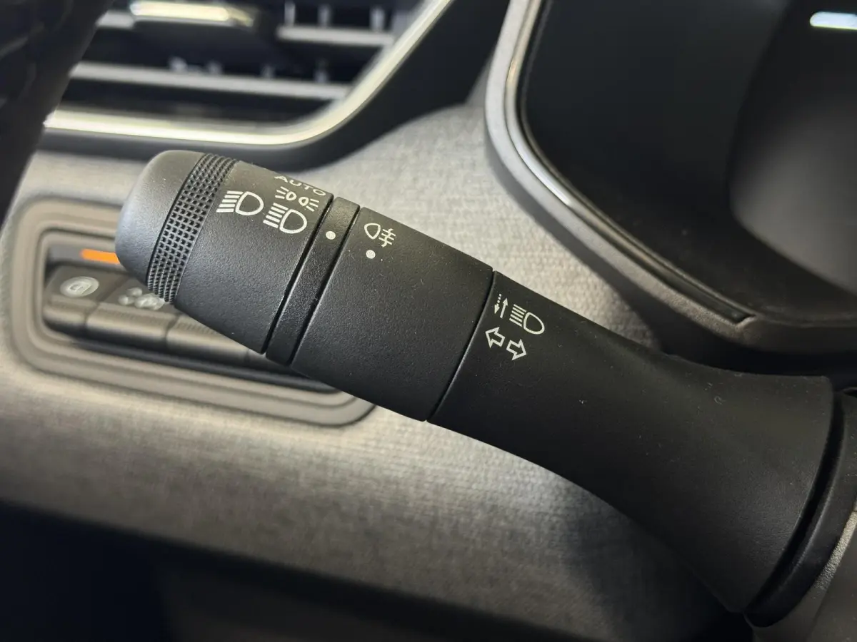 1.0 TCe 90 GPF Evolution | 4670 Km! | Automaat | Airco | Cruise | Carplay | Navi by App | PDC achter | 16 inch Lm velgen |  ( Vestiging - Nieuwegein )
