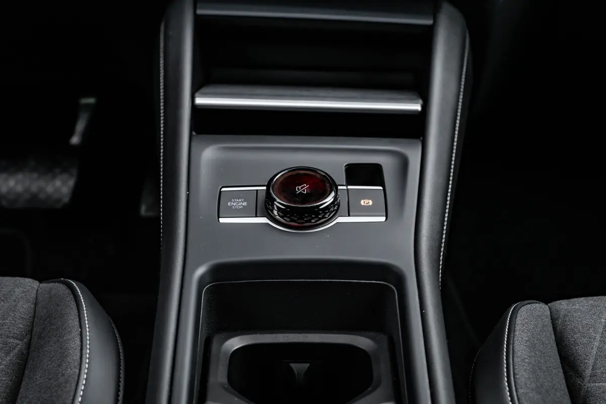 1.5 eHybrid Life 204pk DSG/AUTO | Cruise control adaptief | Dodehoek detectie | Lichtmetalen velgen 18"