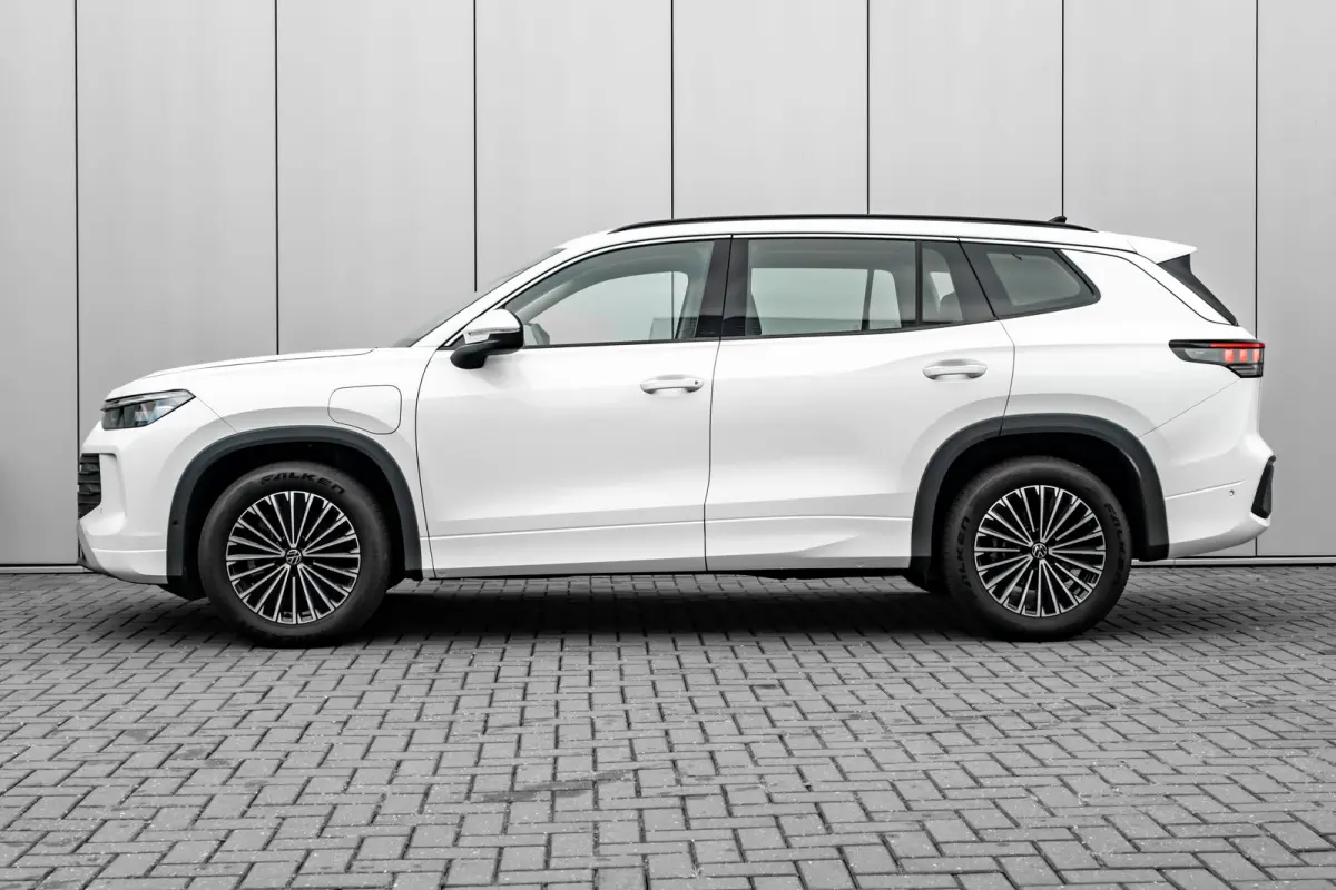 1.5 eHybrid Life 204pk DSG/AUTO | Cruise control adaptief | Dodehoek detectie | Lichtmetalen velgen 18"