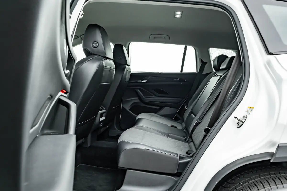 1.5 eHybrid Life 204pk DSG/AUTO | Cruise control adaptief | Dodehoek detectie | Lichtmetalen velgen 18"