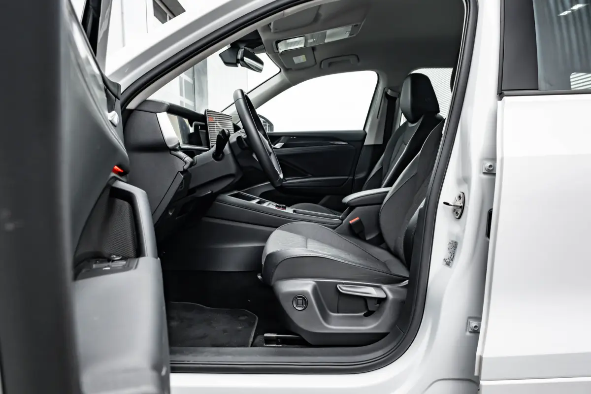 1.5 eHybrid Life 204pk DSG/AUTO | Cruise control adaptief | Dodehoek detectie | Lichtmetalen velgen 18"