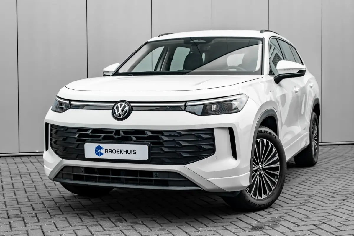 1.5 eHybrid Life 204pk DSG/AUTO | Cruise control adaptief | Dodehoek detectie | Lichtmetalen velgen 18"