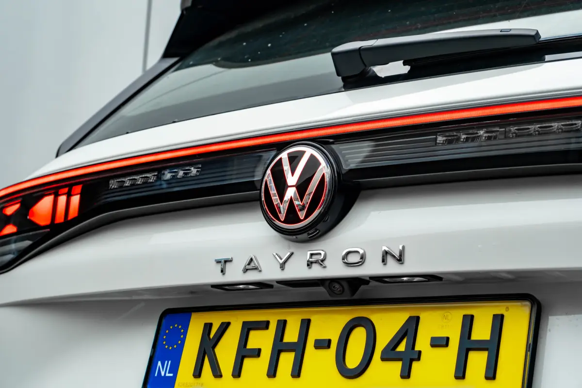 1.5 eHybrid Life 204pk DSG/AUTO | Cruise control adaptief | Dodehoek detectie | Lichtmetalen velgen 18"
