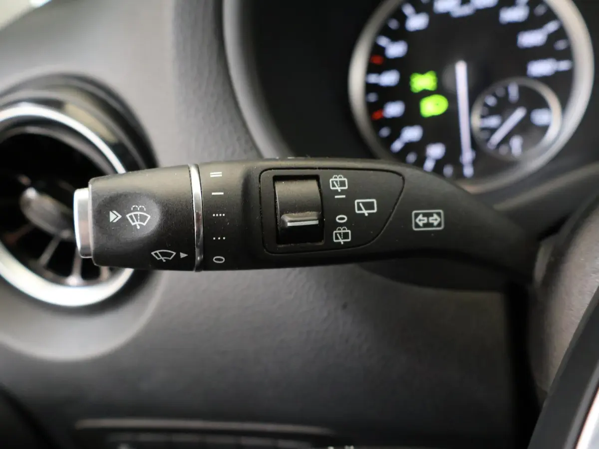 eVito | L3 XL | 90 kWh | 3-ZITS | LED KOPLAMPEN | 3-ZITS | PARKEERCAMERA | NAVIGATIE | CLIMATE CONTROL | STOELVERWARMING | CERTIFIED