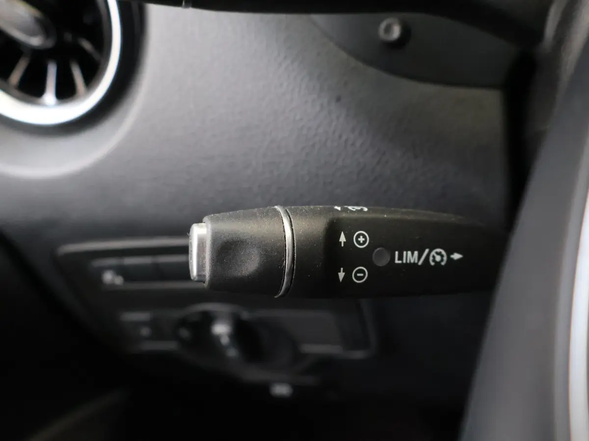 eVito | L3 XL | 90 kWh | 3-ZITS | LED KOPLAMPEN | 3-ZITS | PARKEERCAMERA | NAVIGATIE | CLIMATE CONTROL | STOELVERWARMING | CERTIFIED