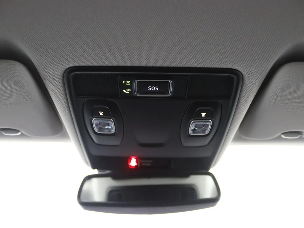 E-Tech Plug-in Hybrid 160 Intens | SOH 93% | Groot Navi | Parkeercamera | 18" velgen |