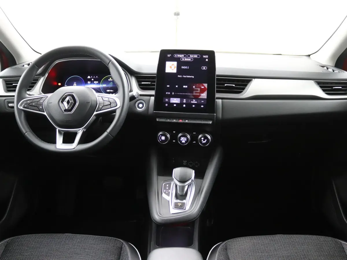 E-Tech Plug-in Hybrid 160 Intens | SOH 93% | Groot Navi | Parkeercamera | 18" velgen |