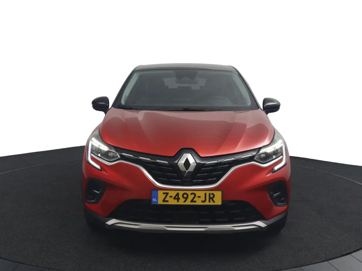 E-Tech Plug-in Hybrid 160 Intens | SOH 93% | Groot Navi | Parkeercamera | 18" velgen |