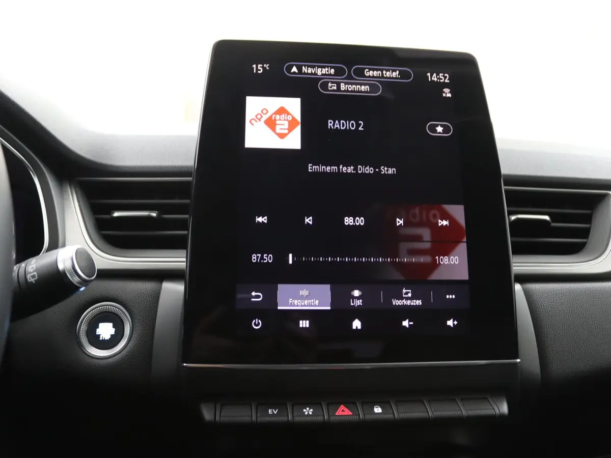E-Tech Plug-in Hybrid 160 Intens | SOH 93% | Groot Navi | Parkeercamera | 18" velgen |