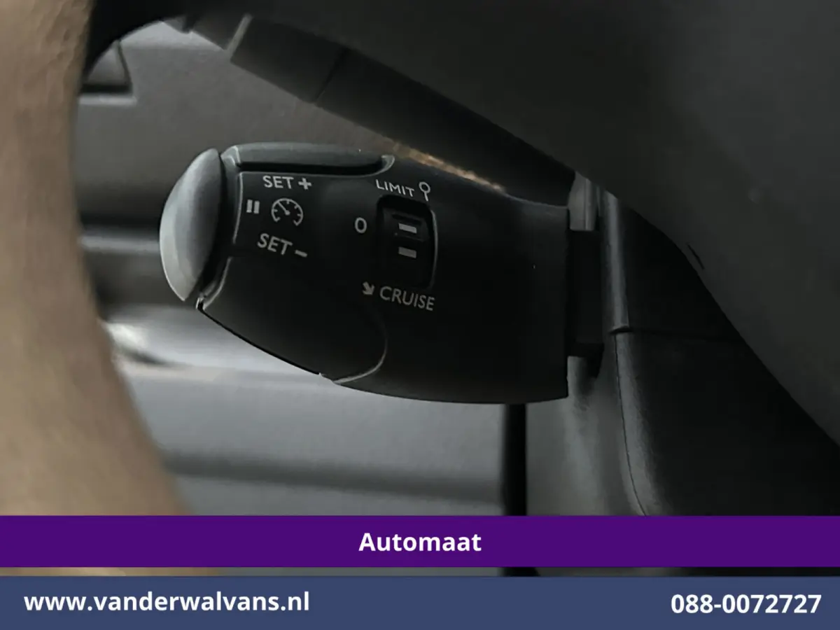 2.0 145pk Automaat L3H1 Euro6 Airco | Navigatie | Apple Carplay | Cruisecontrol Android Auto, 2500kg Trekhaak, Parkeersensoren, Bijrijdersbank