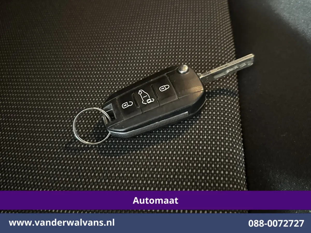 2.0 145pk Automaat L3H1 Euro6 Airco | Navigatie | Apple Carplay | Cruisecontrol Android Auto, 2500kg Trekhaak, Parkeersensoren, Bijrijdersbank