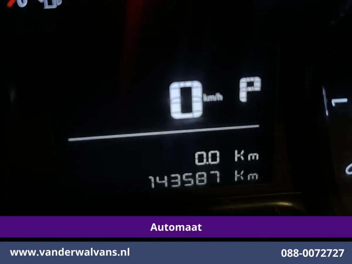 2.0 145pk Automaat L3H1 Euro6 Airco | Navigatie | Apple Carplay | Cruisecontrol Android Auto, 2500kg Trekhaak, Parkeersensoren, Bijrijdersbank