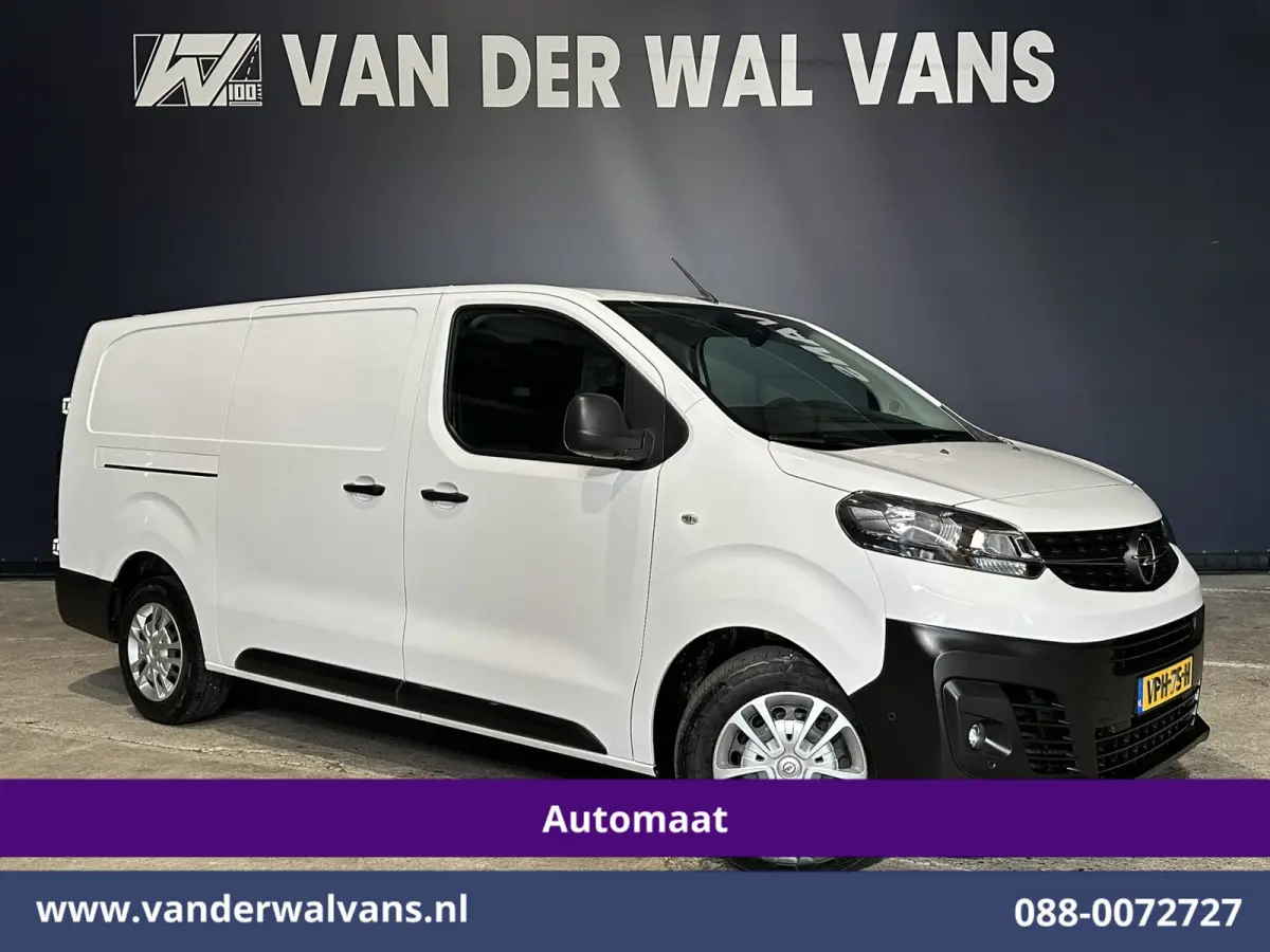 2.0 145pk Automaat L3H1 Euro6 Airco | Navigatie | Apple Carplay | Cruisecontrol Android Auto, 2500kg Trekhaak, Parkeersensoren, Bijrijdersbank