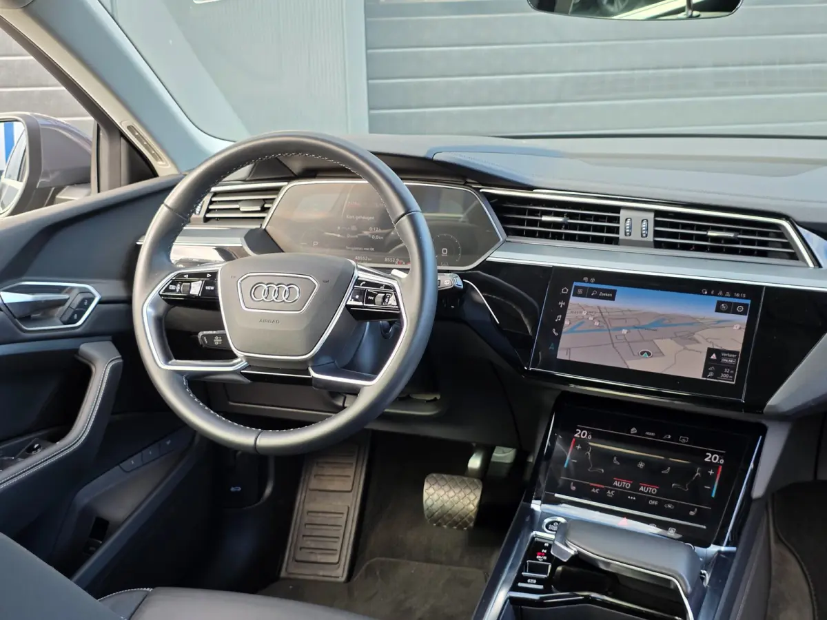 55 quattro Advanced Edition 115 kWh | LEDER | STOELVERWARMING | CAMERA