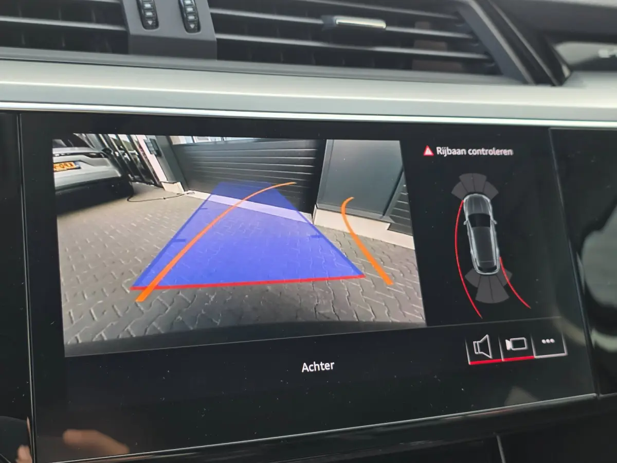 55 quattro Advanced Edition 115 kWh | LEDER | STOELVERWARMING | CAMERA