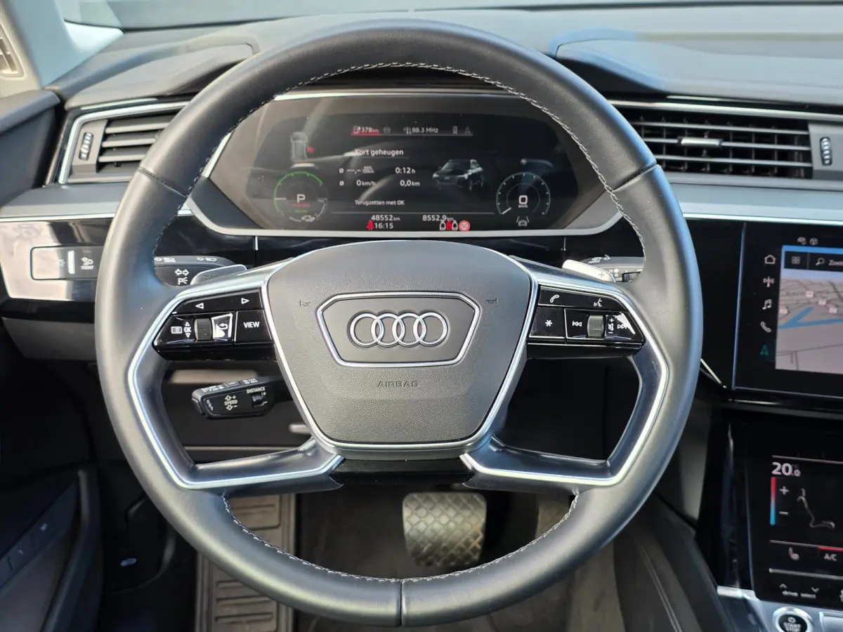 55 quattro Advanced Edition 115 kWh | LEDER | STOELVERWARMING | CAMERA