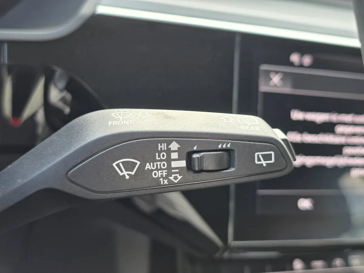 55 quattro Advanced Edition 115 kWh | LEDER | STOELVERWARMING | CAMERA
