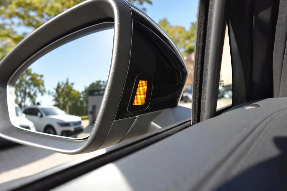 1.5 eTSI R-Line Edition PANO KEYLESS 360