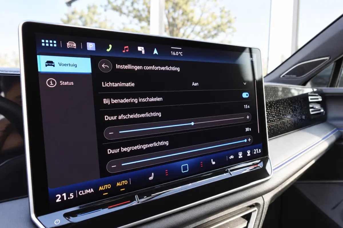 1.5 eTSI R-Line Edition PANO KEYLESS 360