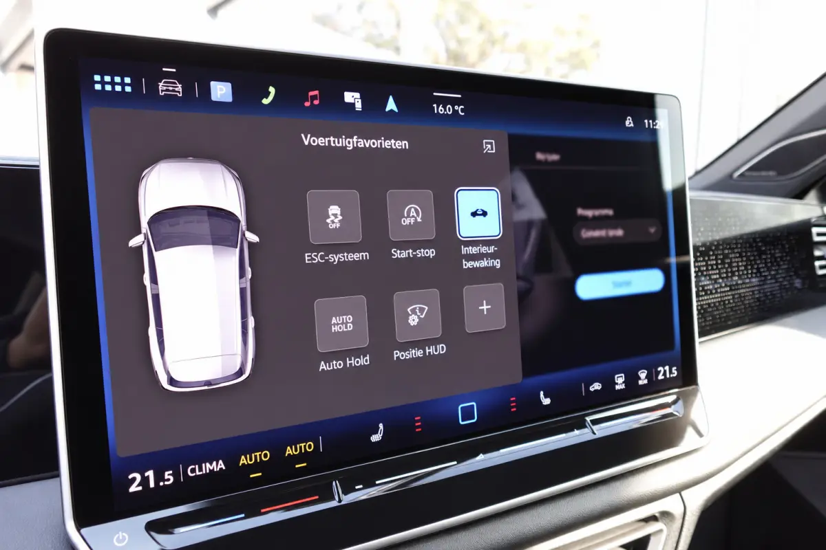 1.5 eTSI R-Line Edition PANO KEYLESS 360