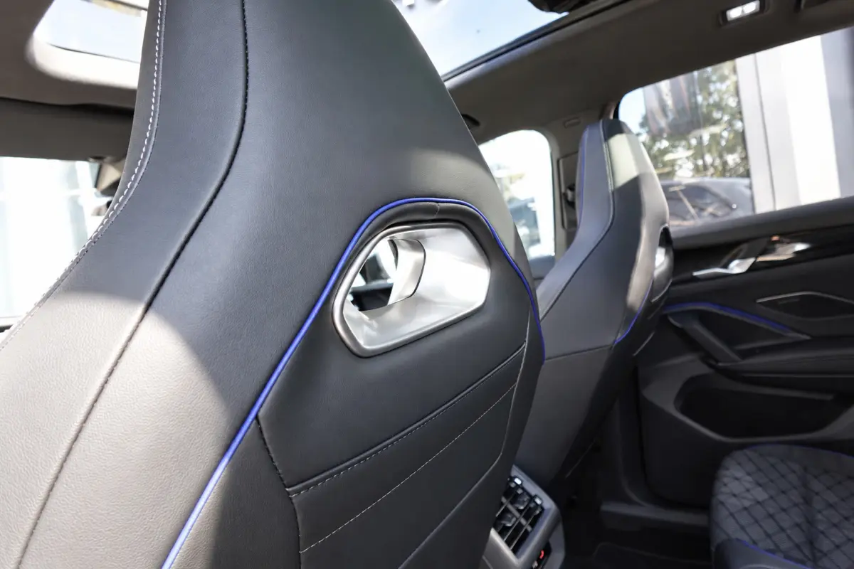 1.5 eTSI R-Line Edition PANO KEYLESS 360