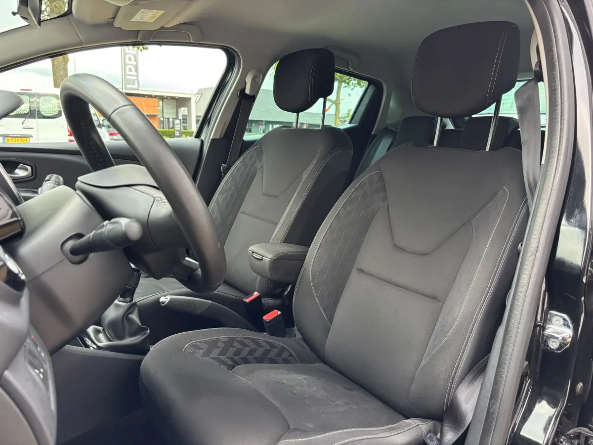 0.9 TCe Limited | Parkeersensoren | Bluetooth | Keyless | Navi | Cruise
