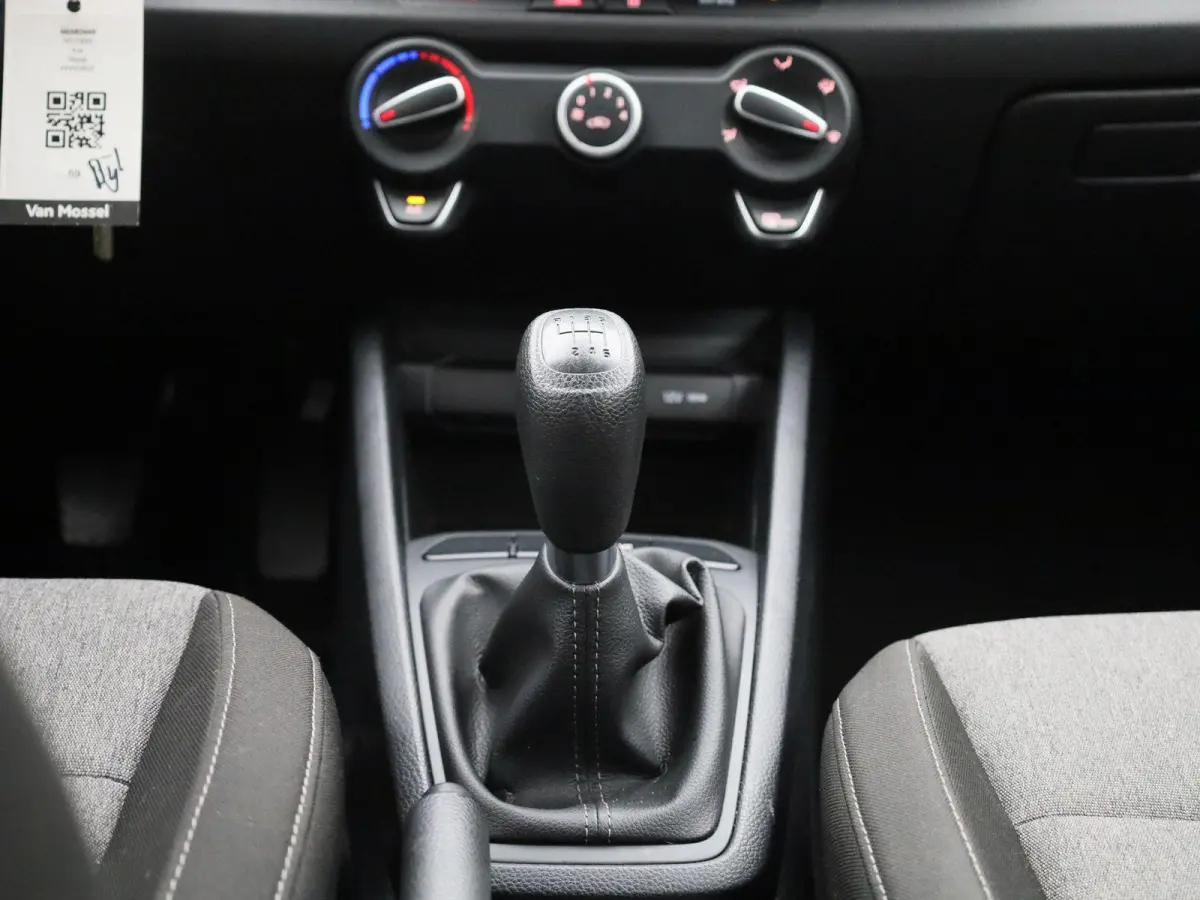 1.0 T-GDi MHEV ComfortLine | AIRCO | LMV | LED | MULTIMEDIA |