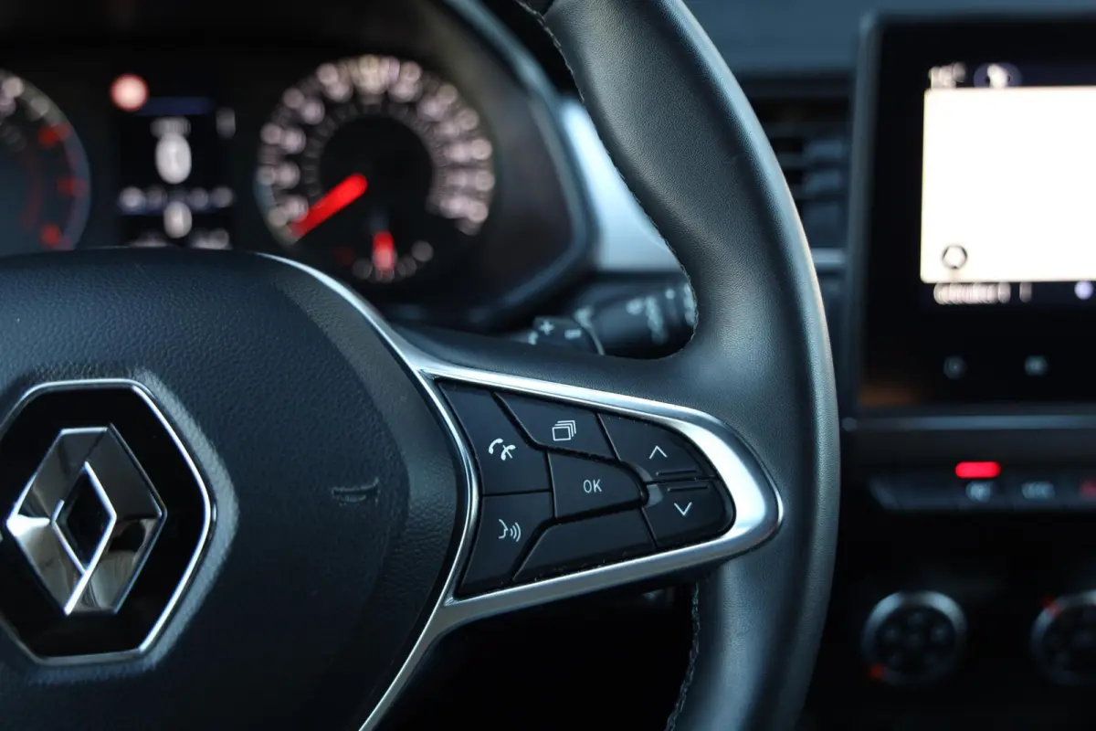 1.3 TCe 140 Zen Achteruitrijcamera Airco Cruise CarPlay Trekhaak 1e Eigenaar Getint glas NL-Auto!