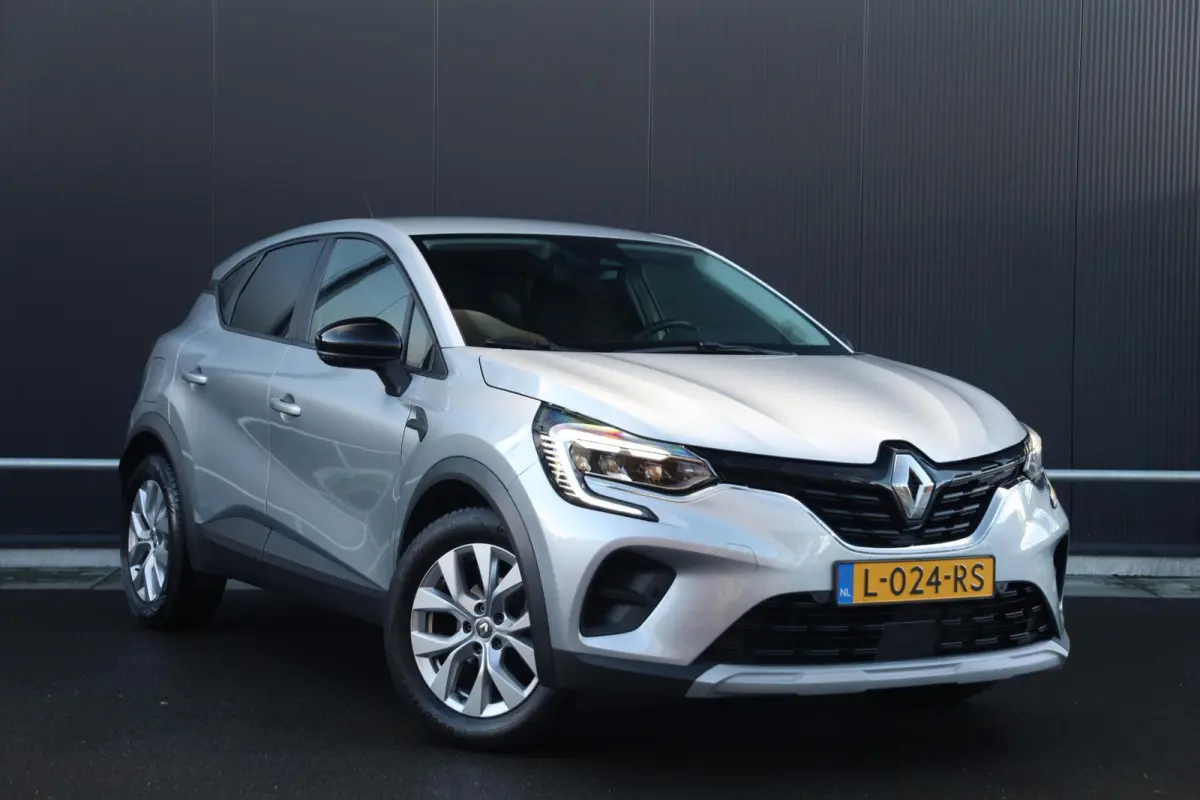 1.3 TCe 140 Zen Achteruitrijcamera Airco Cruise CarPlay Trekhaak 1e Eigenaar Getint glas NL-Auto!