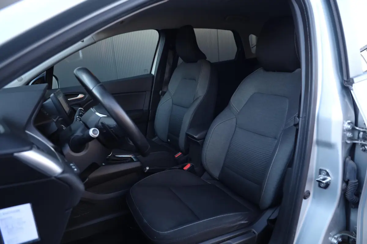 1.3 TCe 140 Zen Achteruitrijcamera Airco Cruise CarPlay Trekhaak 1e Eigenaar Getint glas NL-Auto!