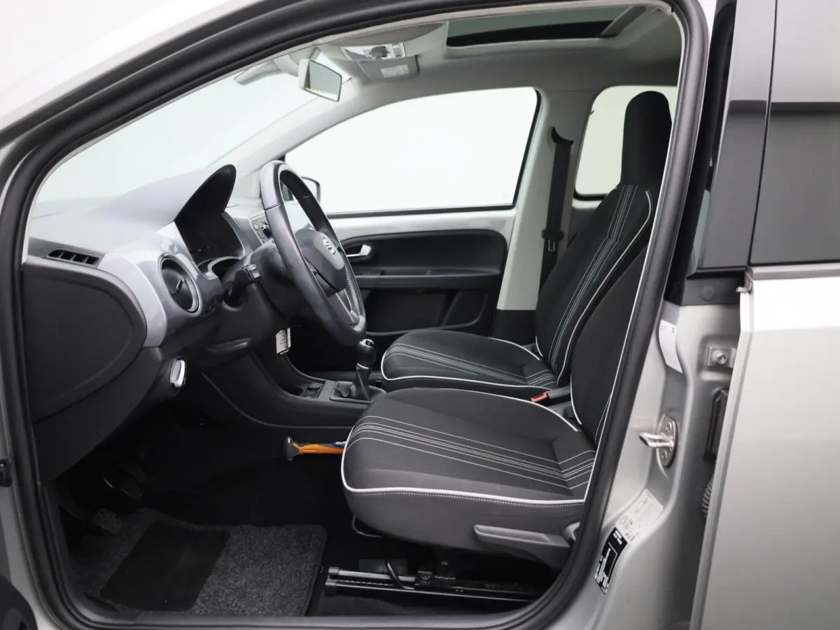 1.0 Sport Connect | Panoramadak | Parkeersensoren | Airco | Cruise Control |
