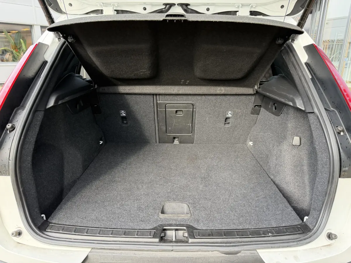 1.5 T4 Inscription Expression PHEV | Zeer Nette Staat | NL AUTO | Achteruitrijcamera | Trekhaak | Elektrische Achterklep | Virtual Cockpit | APK tot 18-09-2027 |