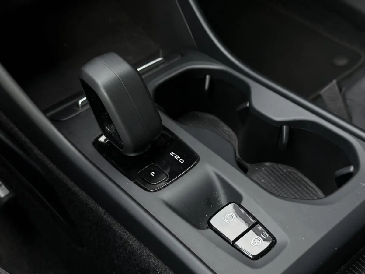 1.5 T4 Inscription Expression PHEV | Zeer Nette Staat | NL AUTO | Achteruitrijcamera | Trekhaak | Elektrische Achterklep | Virtual Cockpit | APK tot 18-09-2027 |