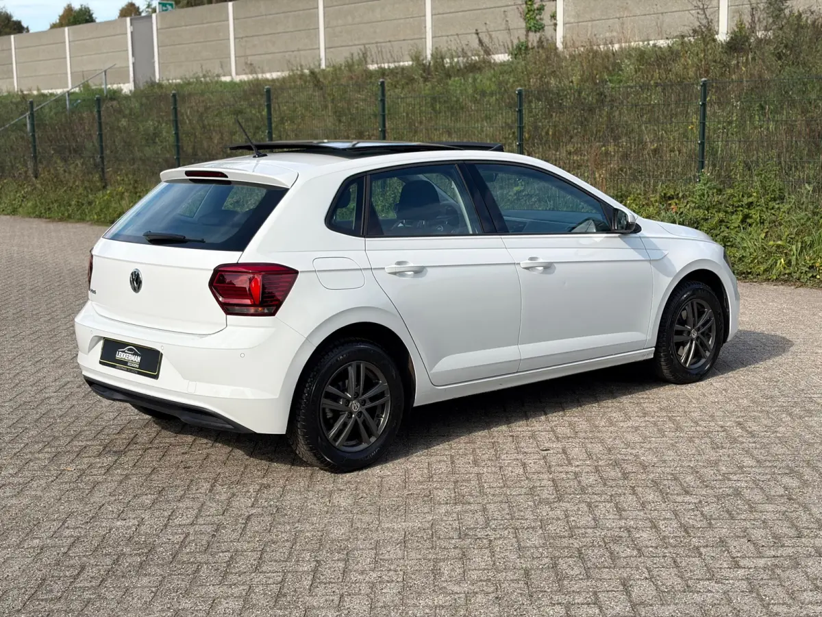 1.0 TSI Highline PANO I 116PK I 1E EIG I CARPLAY I CAMERA I VOLL