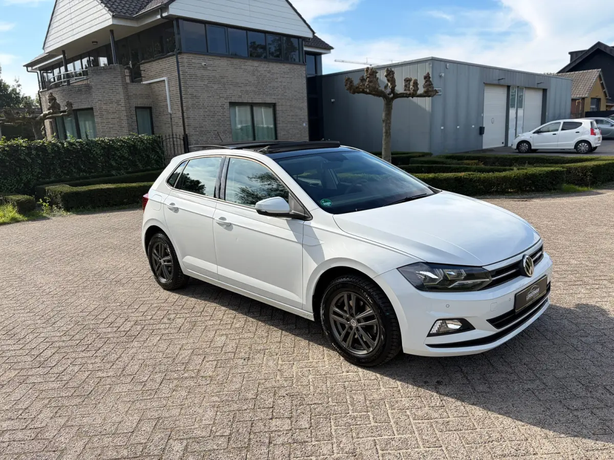 1.0 TSI Highline PANO I 116PK I 1E EIG I CARPLAY I CAMERA I VOLL