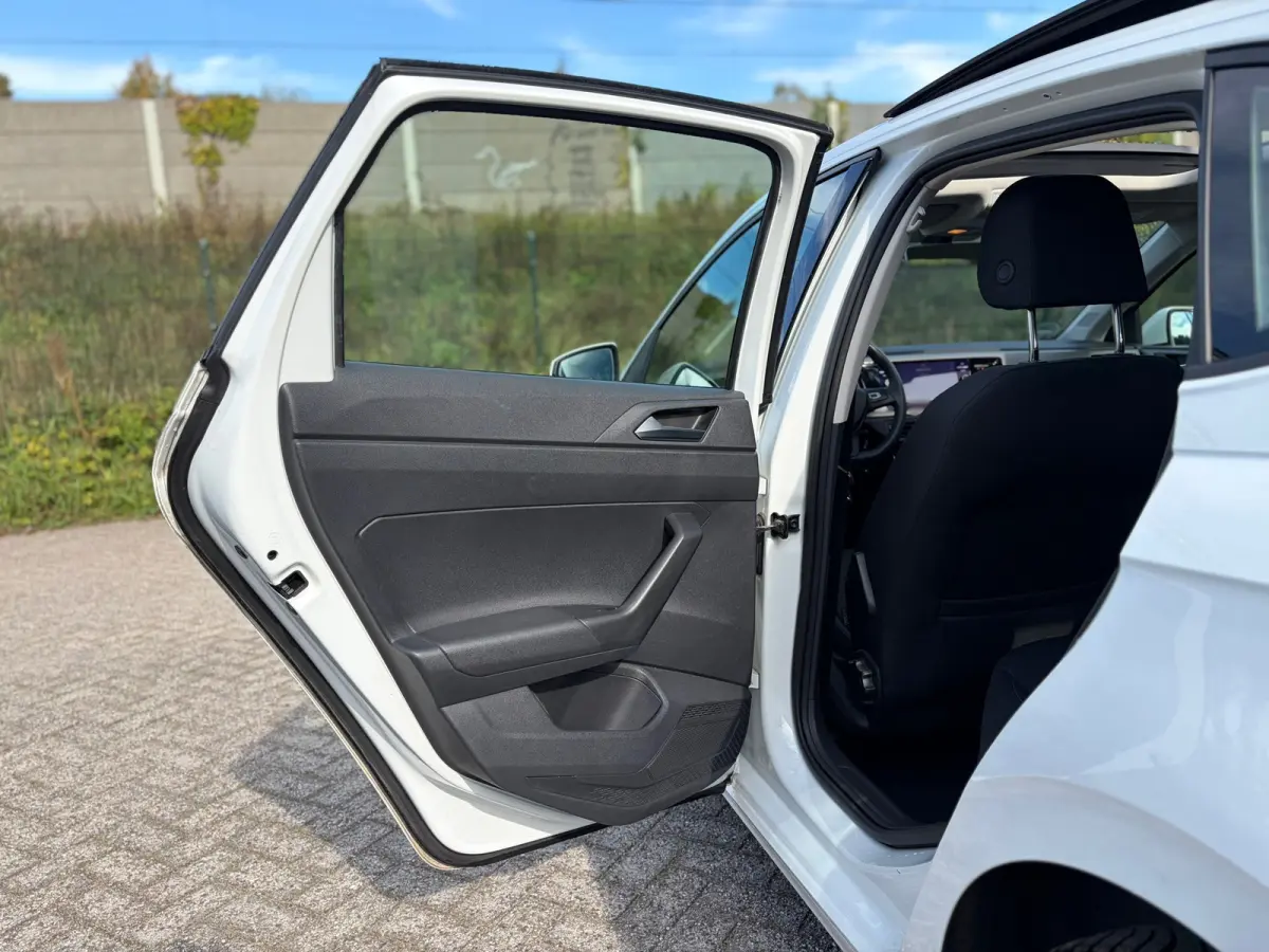1.0 TSI Highline PANO I 116PK I 1E EIG I CARPLAY I CAMERA I VOLL