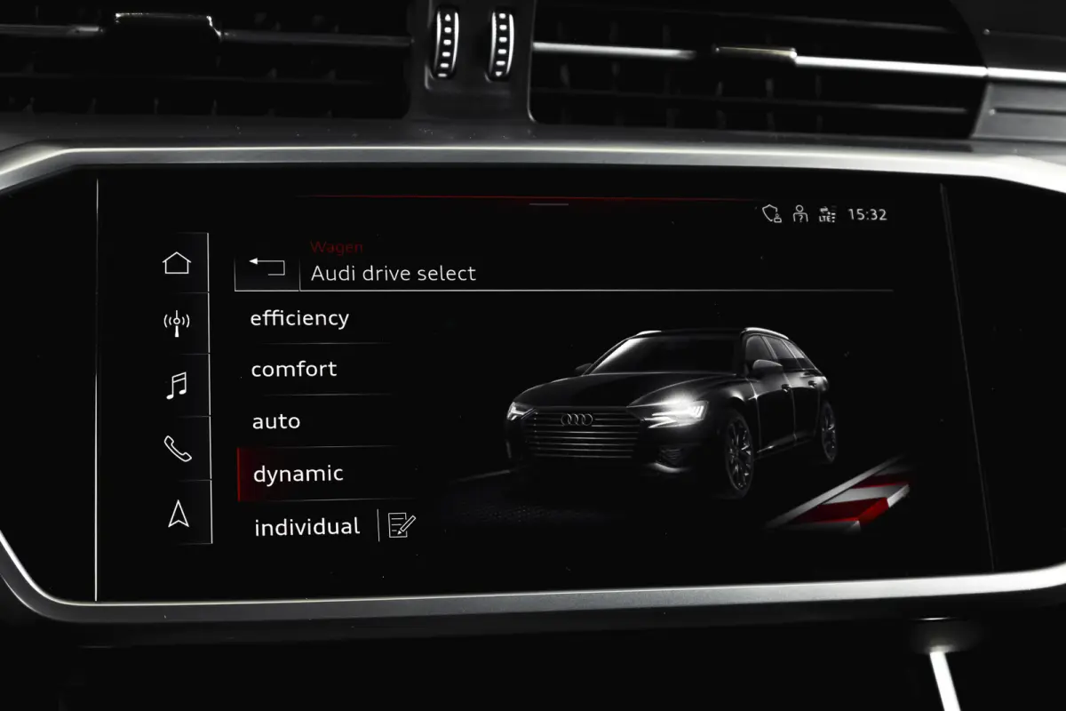55 TFSI e quattro S edition Competition | S/K-Panodak | Adapt. Cruise | Stoelverw. | PDC | Camera | NAV + App. Connect | ECC | Elek. Klep | LM 21" |