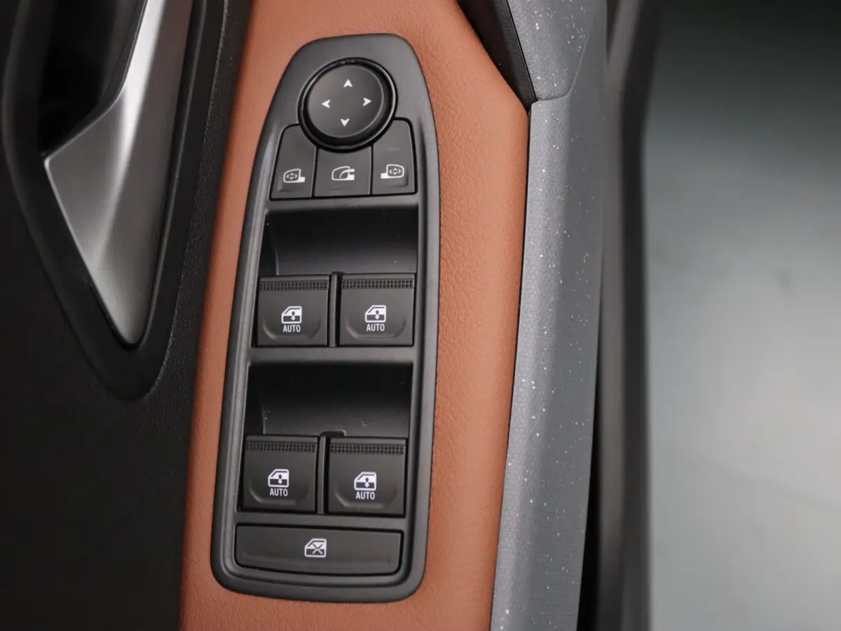 "Signature Stam" 155pk Hybrid Limited Edition Leder Dakar Cognac /Apple Carplay/Android Auto | Panoramadak