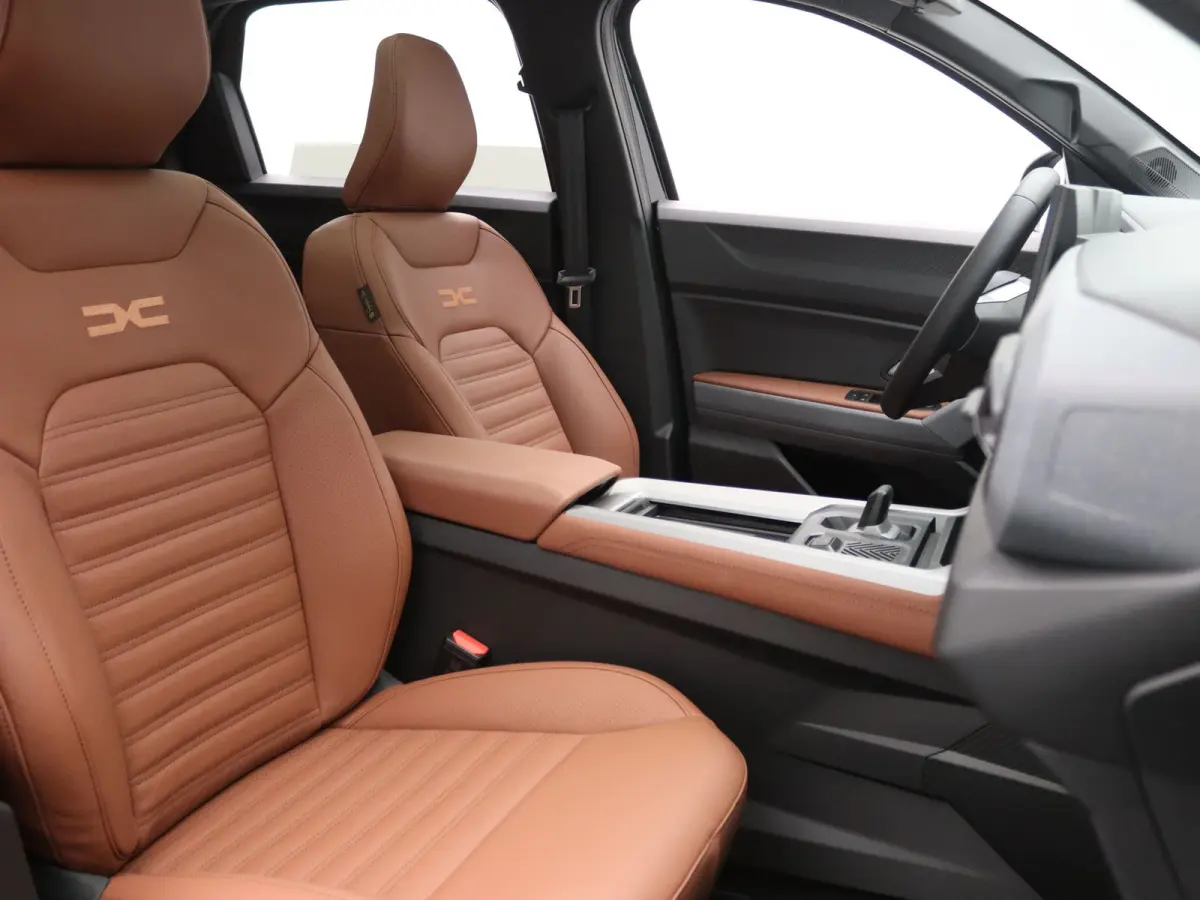 "Signature Stam" 155pk Hybrid Limited Edition Leder Dakar Cognac /Apple Carplay/Android Auto | Panoramadak