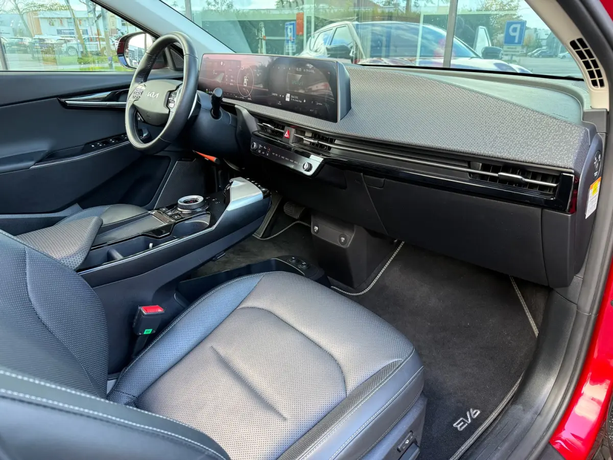 Plus Advanced 77.4 kWh - Automaat - Navi - Panodak - Leder - Org.NL