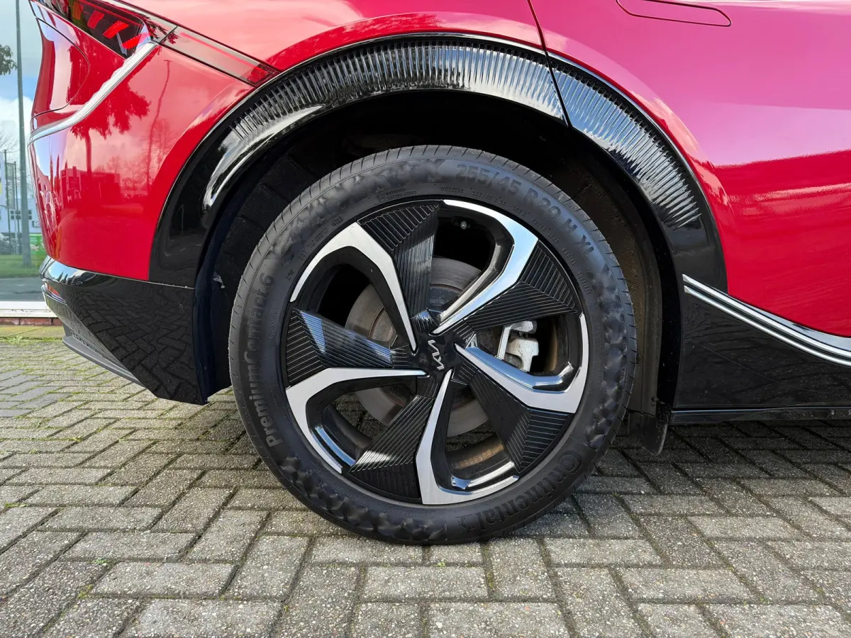 Plus Advanced 77.4 kWh - Automaat - Navi - Panodak - Leder - Org.NL