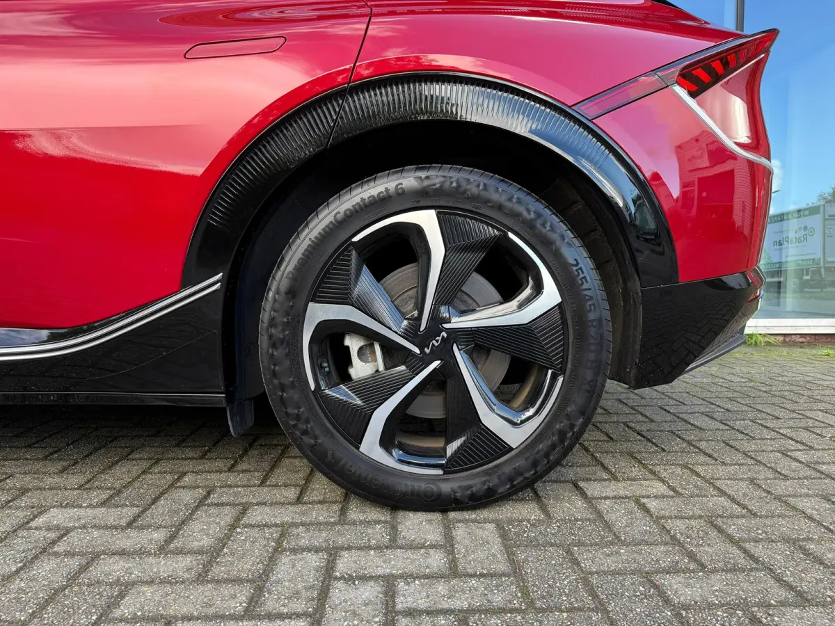 Plus Advanced 77.4 kWh - Automaat - Navi - Panodak - Leder - Org.NL