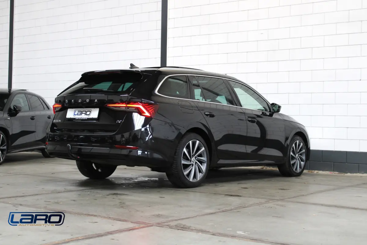 1.4 TSI iV PHEV Sportline Business | Pano Trekhaak Memory DCC Matrix ACC HuD Camera CarPlay