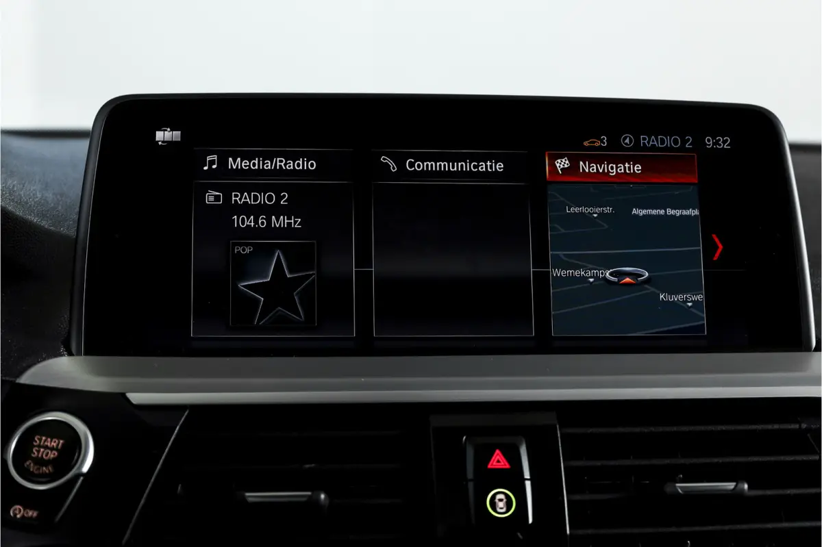 xDrive20i 184 PK High Executive Org. NL | M-Sport | Afn. Trekhaak | All season | Cruise | Stoelverw. | PDC | Camera | NAV | ECC | Elek. Klep | LM 20" |