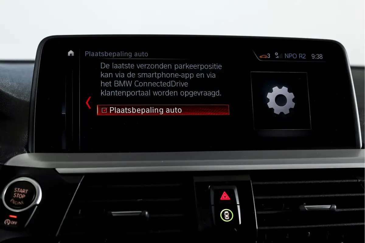xDrive20i 184 PK High Executive Org. NL | M-Sport | Afn. Trekhaak | All season | Cruise | Stoelverw. | PDC | Camera | NAV | ECC | Elek. Klep | LM 20" |