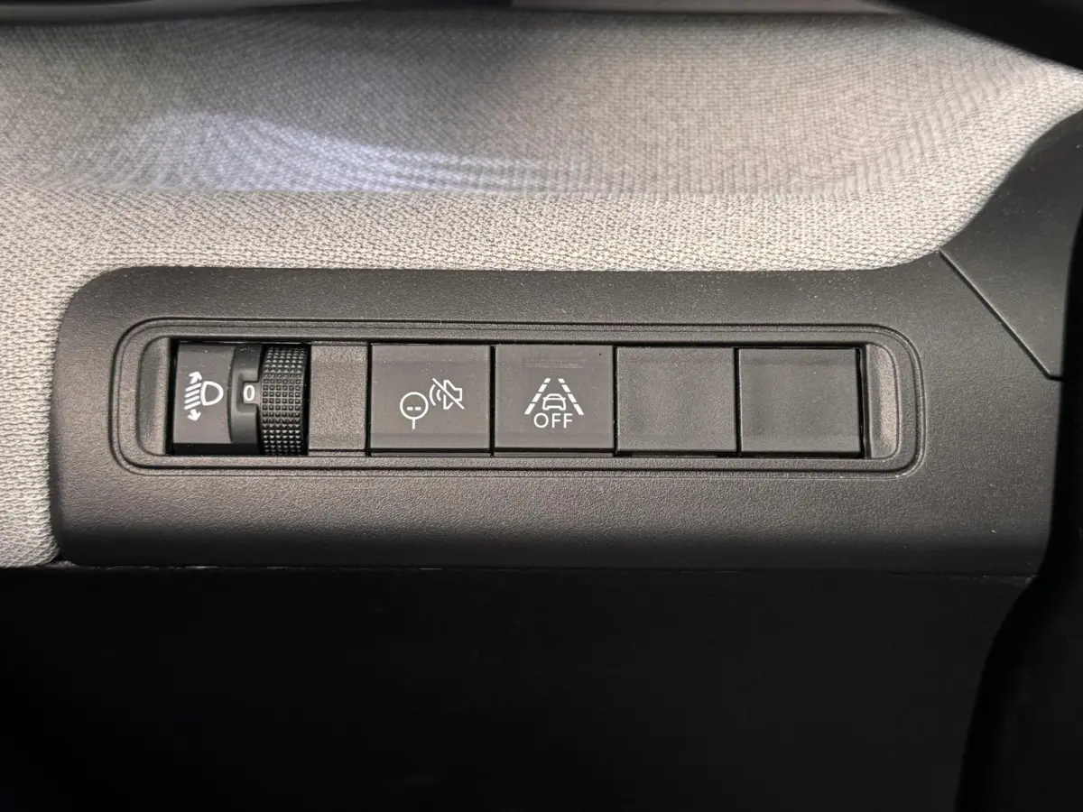 1.2 Hybrid 145pk Plus | Automaat | Camera | Carplay | Clima | Navi by app | Lm velgen | ( Vestiging - Vianen )