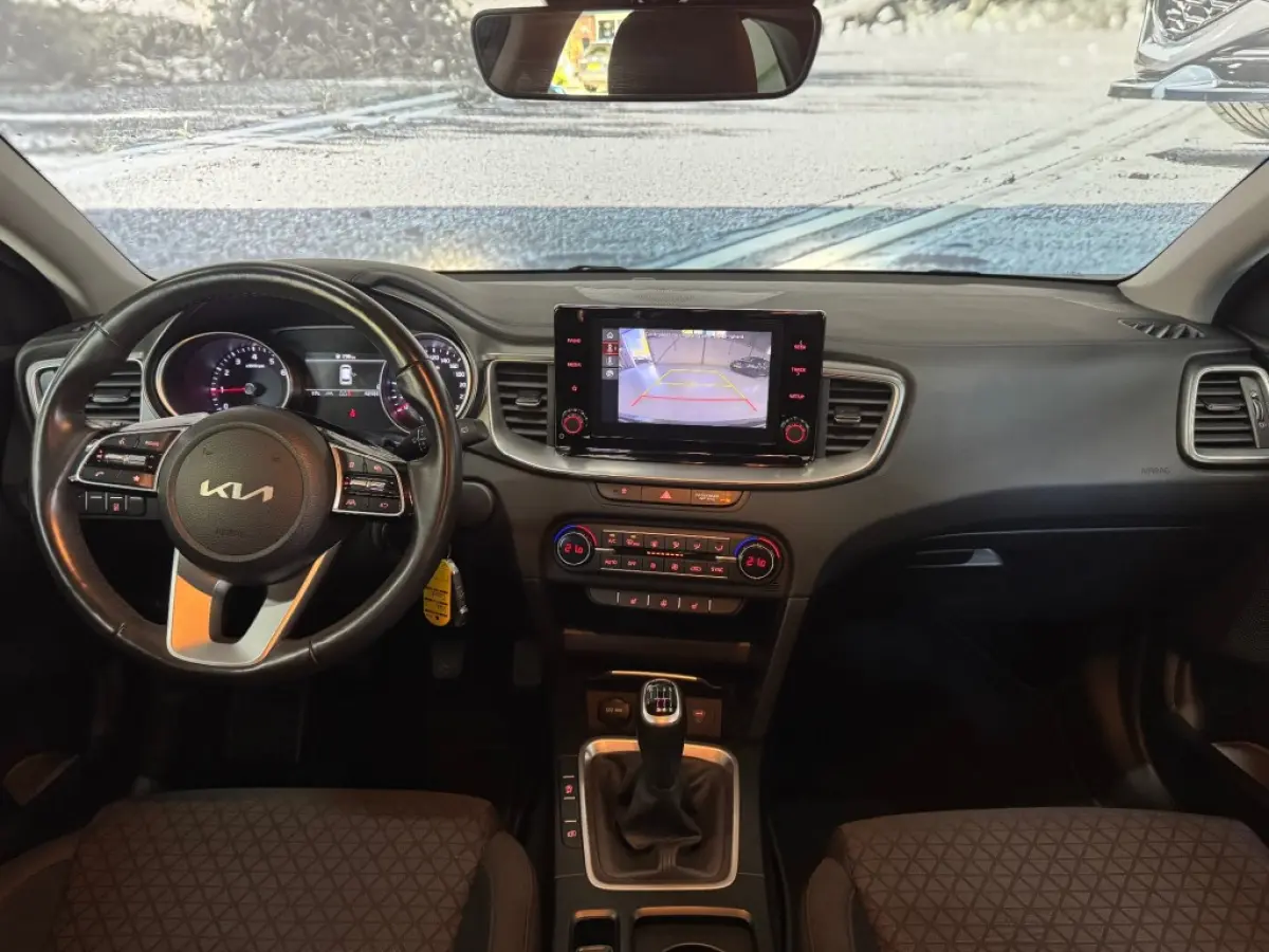 Sportswagon 1.0 T-GDI DynamincPlusLine / Full-LED / Apple Carplay / Android Auto / Geblindeerde achterruiten.